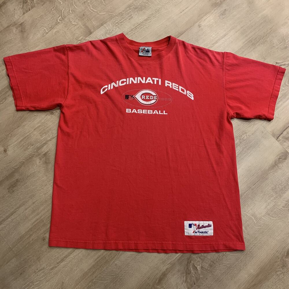 Vintage Y2K Majestic MLB Cincinnati Reds Baseball T-Shirt Mens XL Red Tee Sports